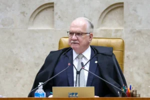 Fachin diz que críticas ao STF ajudam a fortalecer a democracia
