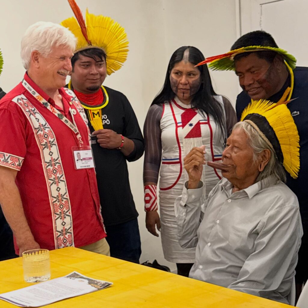 Raoni chega aos 94 anos como símbolo da resistência indígena e da defesa da Amazônia