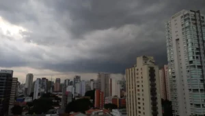 São Paulo instala Gabinete de Crise por previsão de ventos de até 100 km/h