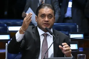 STF apura se Weverton Rocha interferiu em investigação de assassinato no MA
