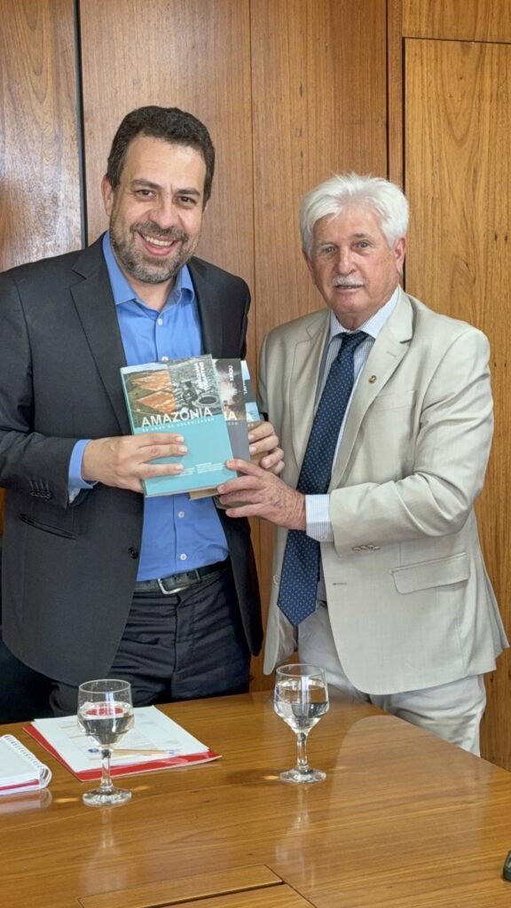 Airton Faleiro leva ao Palácio do Planalto propostas para fortalecer agricultura familiar e populações extrativistas