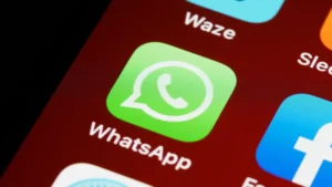 WhatsApp anuncia novos recursos contra golpes; veja o que muda