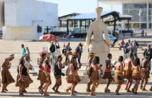 Movimento indígena ocupa Brasília e denuncia “pacote do genocídio” contra direitos dos povos