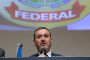 STF forma maioria para afastar Andrei Rodrigues da PF
