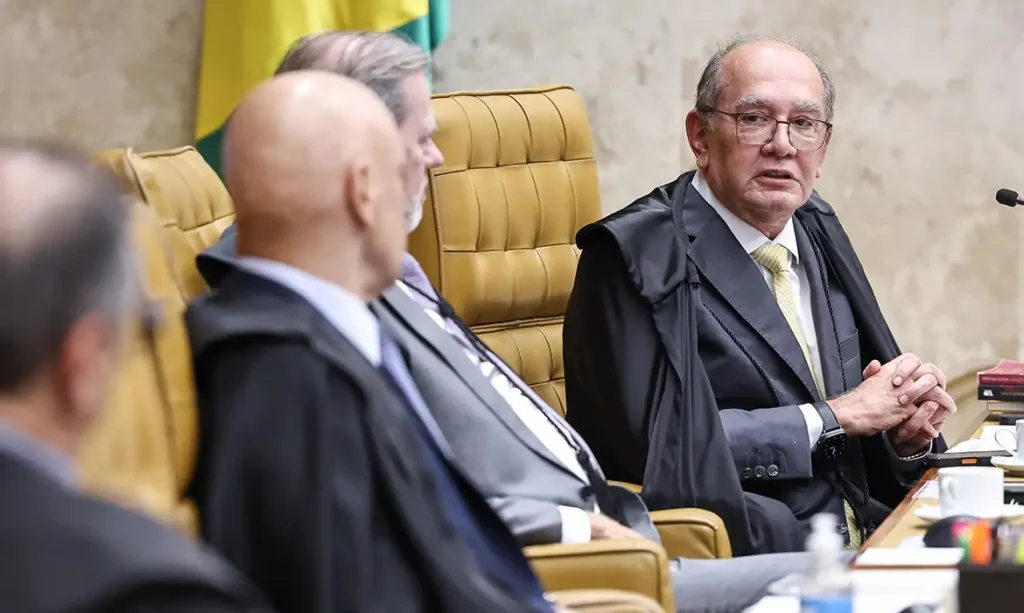 Vídeo: Gilmar reforça a Fachin pedido de acesso integral a celular de Vorcaro