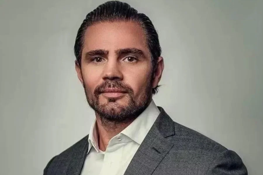 PF: Vorcaro pagou US$ 38 mil em guias VIP na Disney para ex-diretor do BC