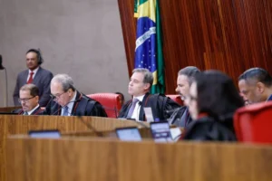 Caso Nossa Senhora Aparecida provoca novo embate entre TSE e STF às vésperas da eleição