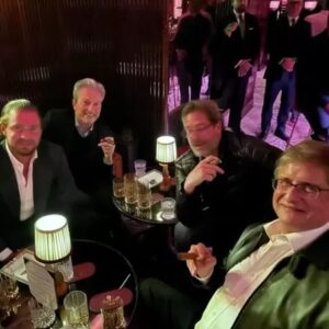 PF encontra foto de Paulo Gonet com Vorcaro em Londres e amplia pressão sobre relação com Banco Master