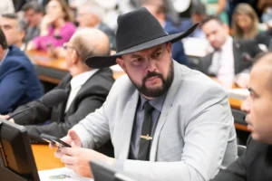 Mendonça relatará ação de Zé Trovão contra reajuste do Bolsa Família