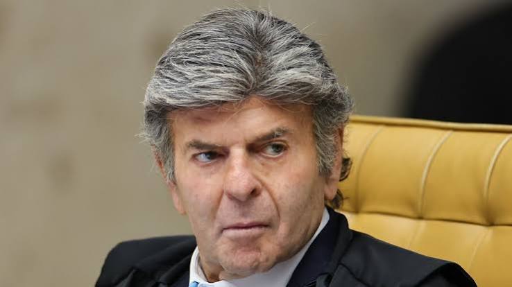 Mensagens revelam mais de um ano de contato entre Vorcaro e filho de Fux, aponta PF