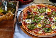 Seis pizzarias brasileiras estão entre as melhores do mundo em 2026