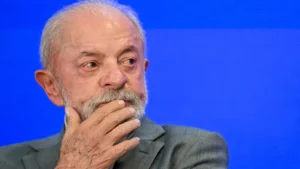 Uísque de R$ 500 mil para Lula: mensagens de Vorcaro elevam pressão política sobre o Planalto