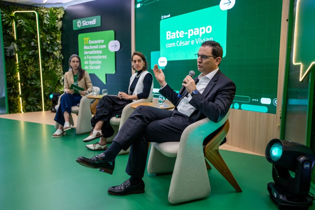 Sicredi debate impacto do cooperativismo no Bem-Estar Financeiro do País