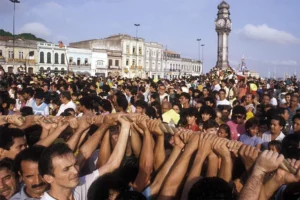 Corda do Círio nasceu de um imprevisto há mais de 170 anos e virou símbolo da fé paraense