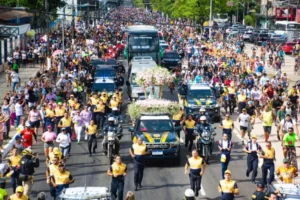 Fé que desafia distâncias: Traslado do Círio mobiliza Ananindeua e Marituba em percurso de mais de 50 quilômetros